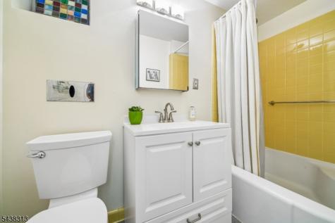 21 Sheffield Terrace West Orange NJ 07052