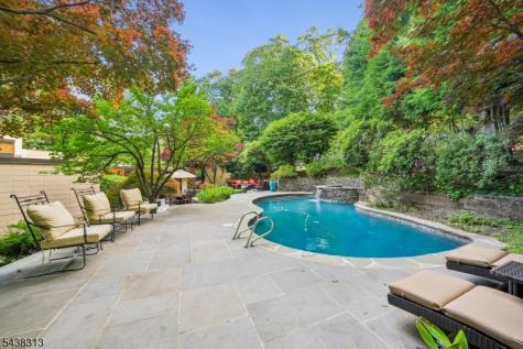 21 Sheffield Terrace West Orange NJ 07052