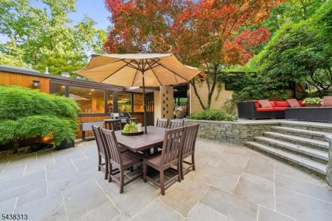 21 Sheffield Terrace West Orange NJ 07052