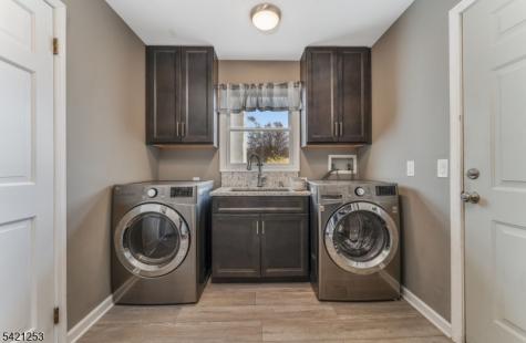 11 Wilson Way Raritan NJ 08551