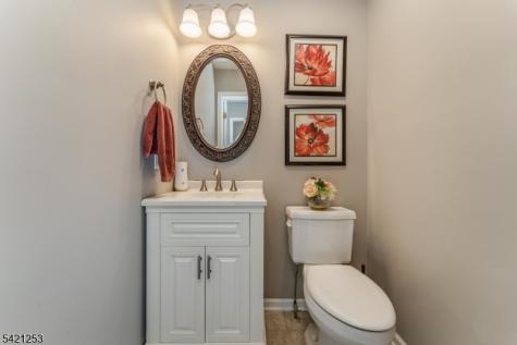 11 Wilson Way Raritan NJ 08551