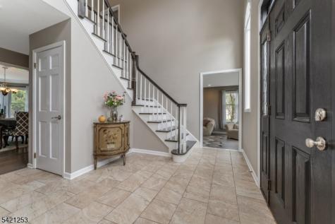 11 Wilson Way Raritan NJ 08551