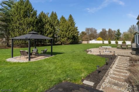 11 Wilson Way Raritan NJ 08551
