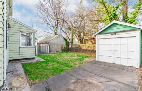 327 Field Place Hillside NJ 07205