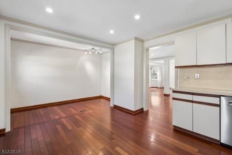 624 Downer Street Westfield NJ 07090