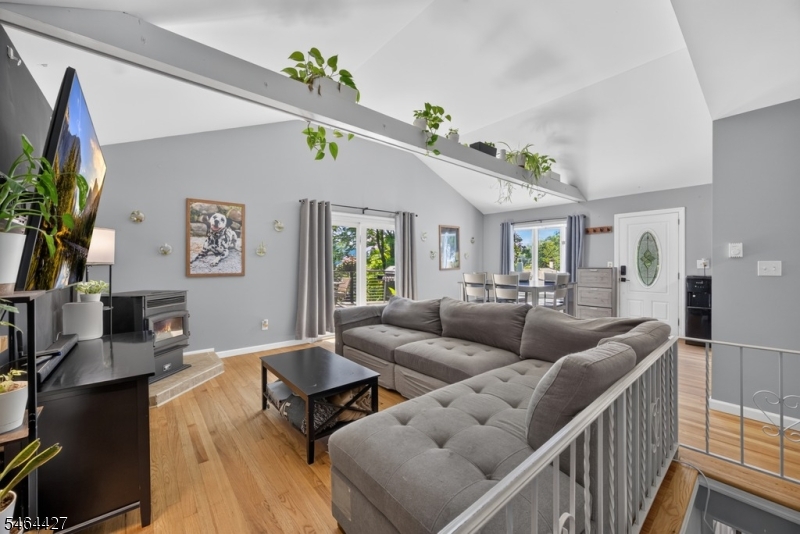 15 Phlox Terrace Vernon NJ 07418