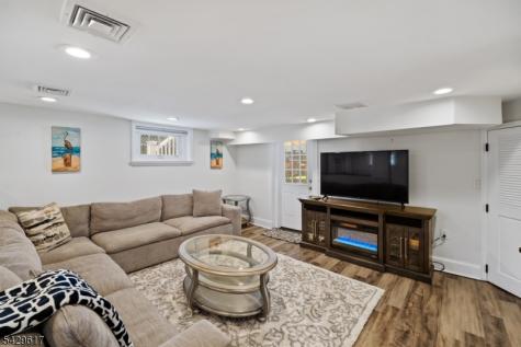 1012 Falls Terrace Union NJ 07083