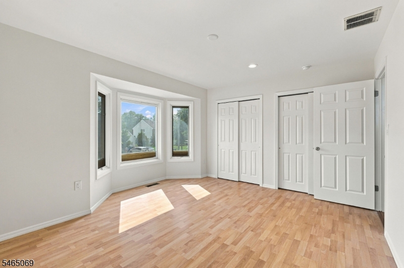 563 Buckingham Drive Piscataway NJ 08854
