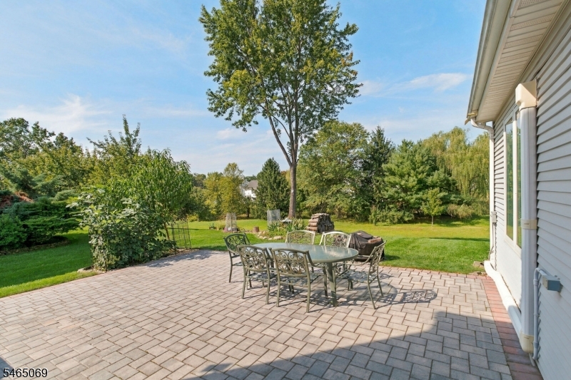 563 Buckingham Drive Piscataway NJ 08854