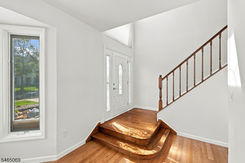 563 Buckingham Drive Piscataway NJ 08854