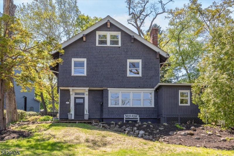 3 Oak Ridge Avenue Summit NJ 07901