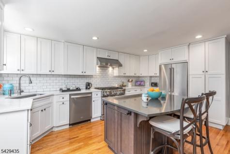 3 Oak Ridge Avenue Summit NJ 07901