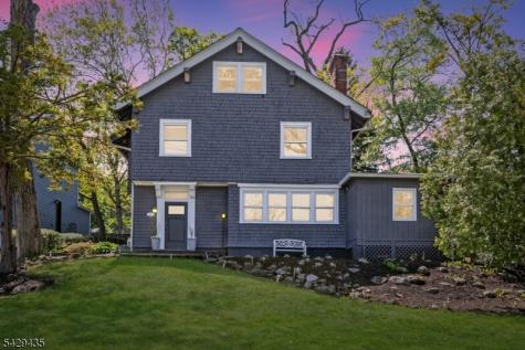 3 Oak Ridge Avenue Summit NJ 07901