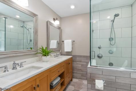 3 Oak Ridge Avenue Summit NJ 07901