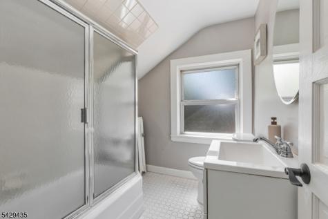 3 Oak Ridge Avenue Summit NJ 07901