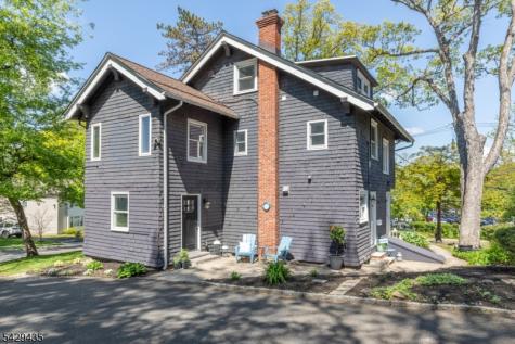 3 Oak Ridge Avenue Summit NJ 07901