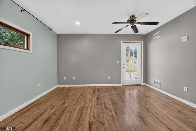 76 Glen Road Wantage NJ 07461