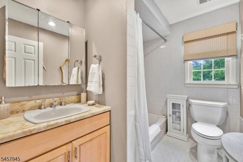 32 Gordon Place New Providence NJ 07974
