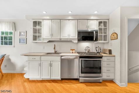 32 Gordon Place New Providence NJ 07974