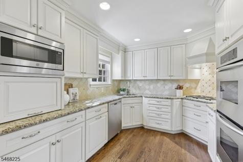 4 Manor Hill Road Summit NJ 07901