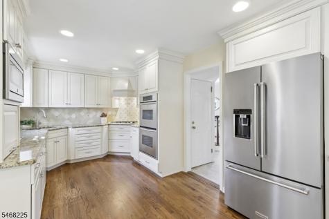 4 Manor Hill Road Summit NJ 07901