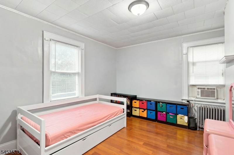 27 Philip Place Irvington NJ 07111