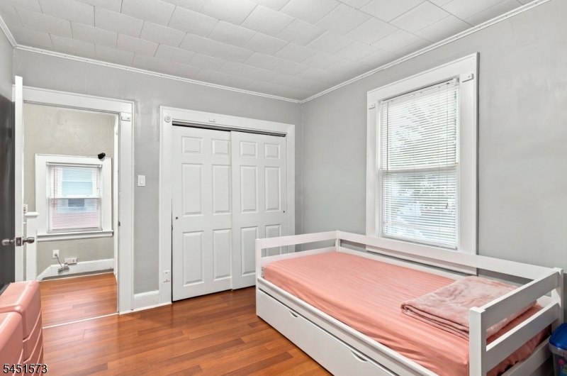 27 Philip Place Irvington NJ 07111
