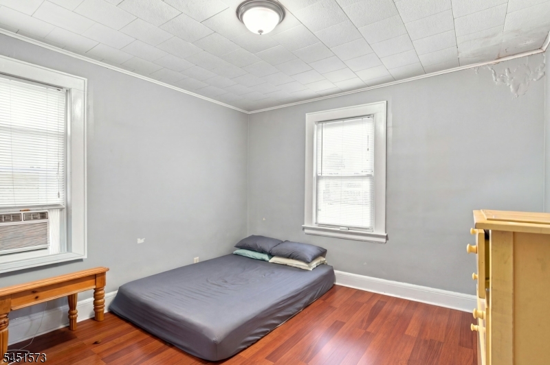 27 Philip Place Irvington NJ 07111