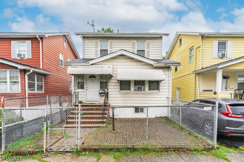 27 Philip Place Irvington NJ 07111