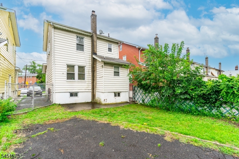 27 Philip Place Irvington NJ 07111