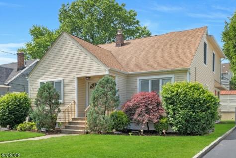 45 W Oldis Street Rochelle Park NJ 07662