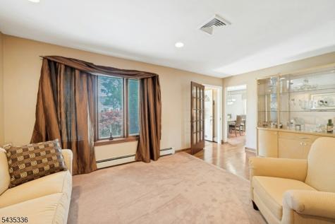 45 W Oldis Street Rochelle Park NJ 07662