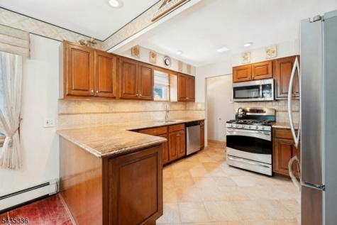 45 W Oldis Street Rochelle Park NJ 07662