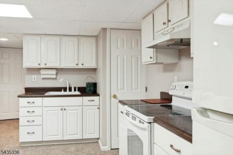 45 W Oldis Street Rochelle Park NJ 07662