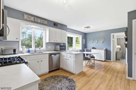185 Thatchers Hill Road Raritan NJ 08822