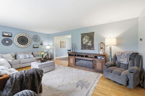 185 Thatchers Hill Road Raritan NJ 08822