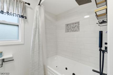 185 Thatchers Hill Road Raritan NJ 08822