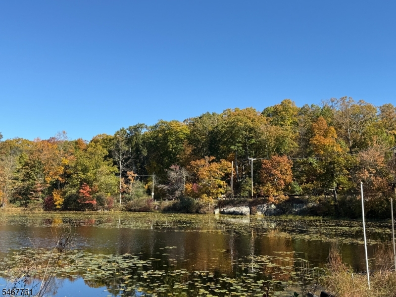 12 Hilltop Road Hopatcong NJ 07821