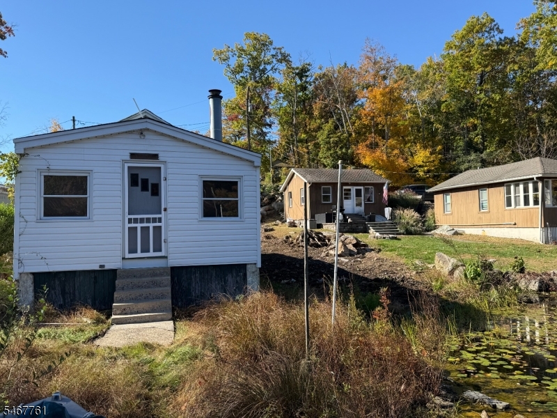 12 Hilltop Road Hopatcong NJ 07821