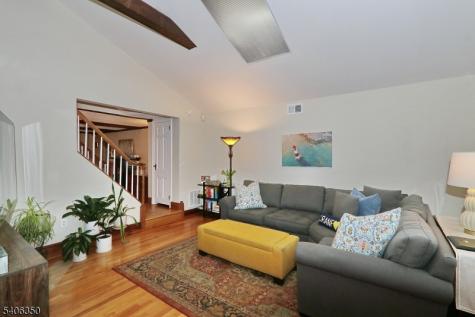19 Munsee Drive Cranford NJ 07016