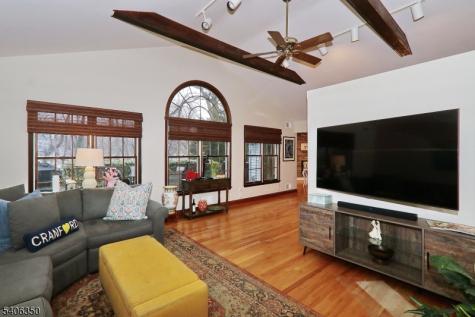19 Munsee Drive Cranford NJ 07016