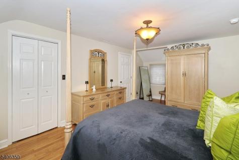 19 Munsee Drive Cranford NJ 07016