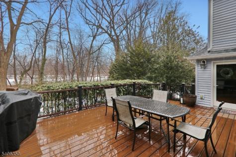 19 Munsee Drive Cranford NJ 07016