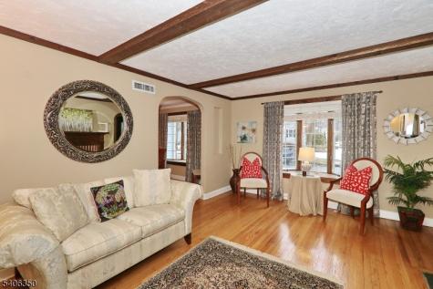 19 Munsee Drive Cranford NJ 07016