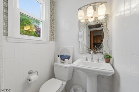 136 W 56th Street Bayonne NJ 07002