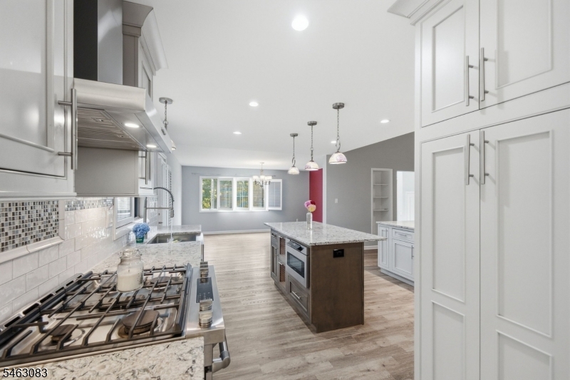4 Spring Lane Washington NJ 07853