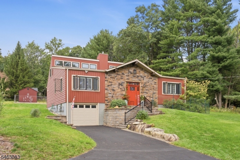 4 Spring Lane Washington NJ 07853