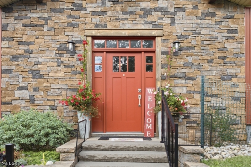 4 Spring Lane Washington NJ 07853