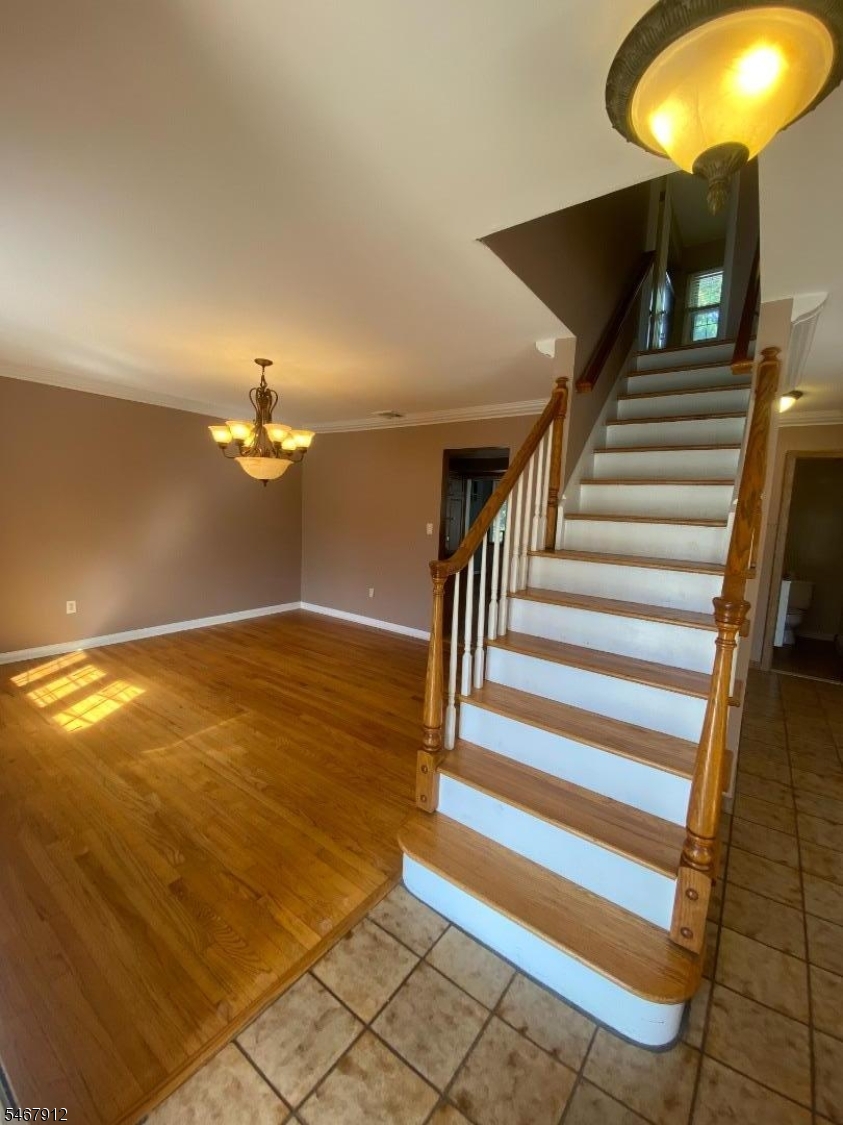 30 Burnett Place Nutley NJ 07110