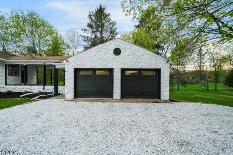 29 Ironia Road Chester NJ 07836